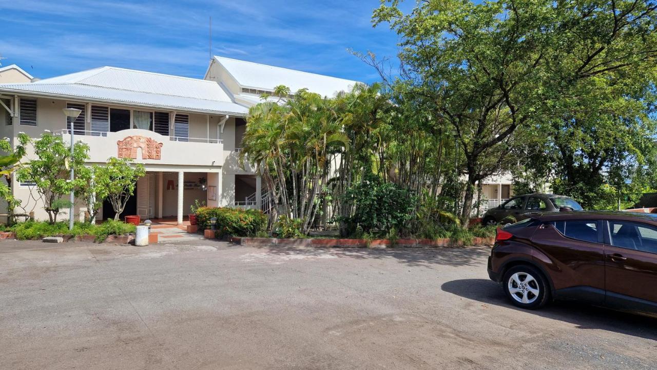 Grand Studio De 41 M², Vue Mer Et Jardin Tropical. Le Gosier  Kültér fotó